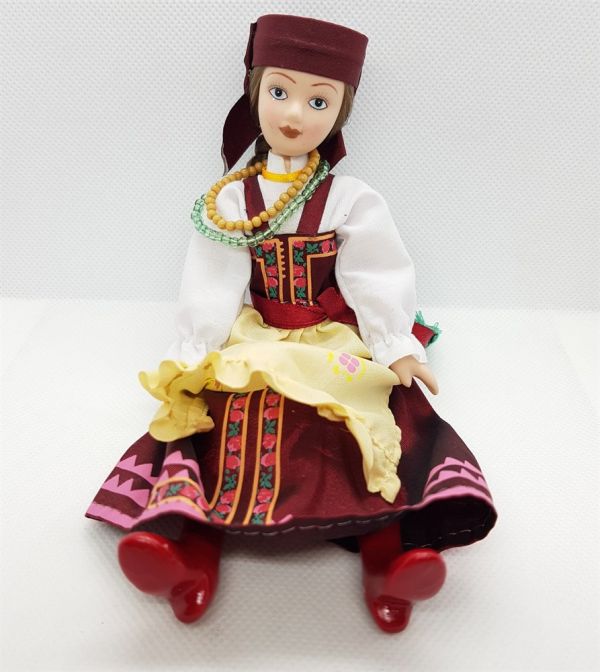 Folk doll porcelain No. 1